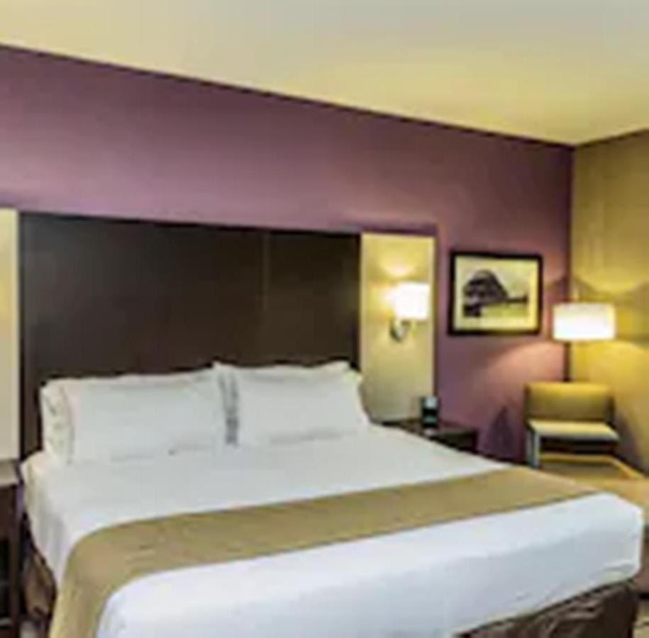 Holiday Inn Express & Suites Cheektowaga North East By Ihg Экстерьер фото