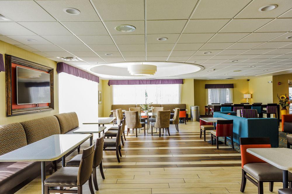 Holiday Inn Express & Suites Cheektowaga North East By Ihg Экстерьер фото
