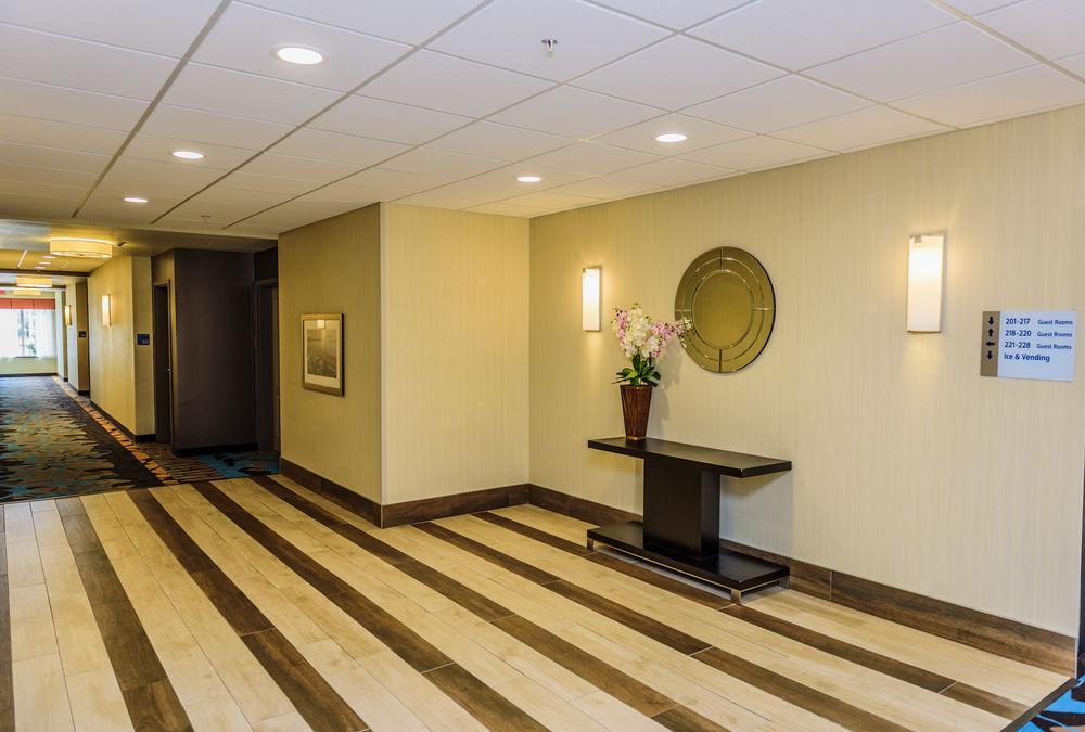 Holiday Inn Express & Suites Cheektowaga North East By Ihg Экстерьер фото