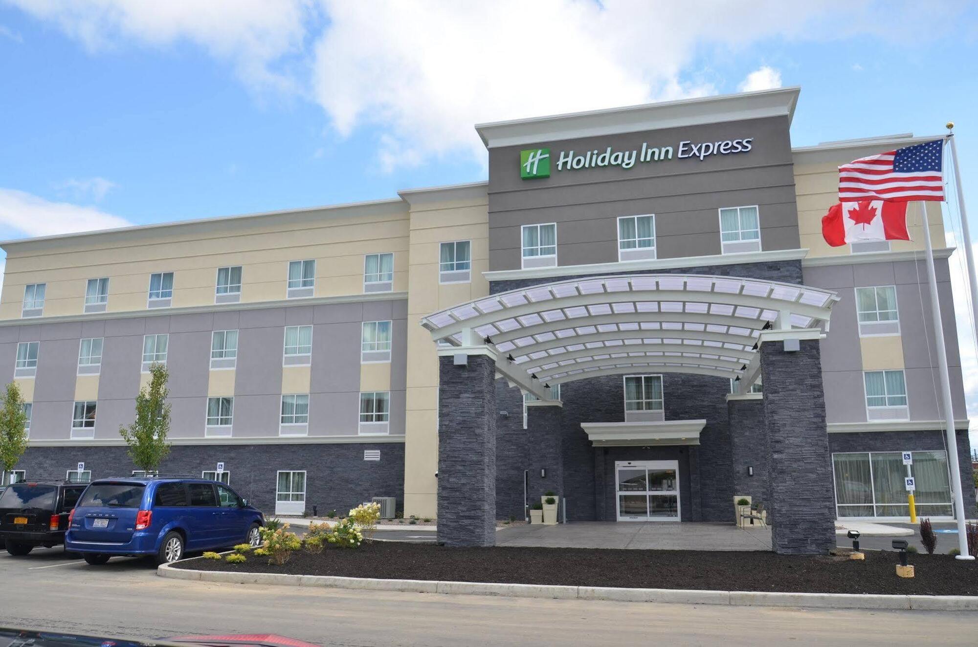 Holiday Inn Express & Suites Cheektowaga North East By Ihg Экстерьер фото